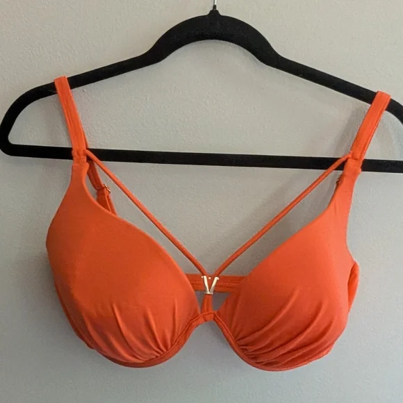 VENUS Orange Bikini Top with V-Neck and Decorative Detail - Picture 1 of 4
